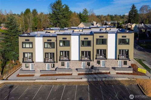 518 13th Ave Se, Olympia, WA, 98501-2311 | Card Image