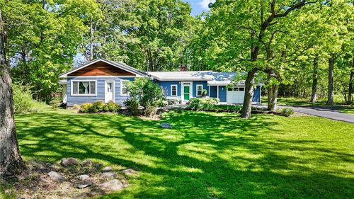 8 Oakcrest Rd, Ithaca, NY, 14850-1057 | Card Image