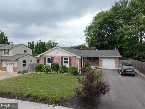 3211 Carillon Dr, WILMINGTON, DE, 19808-2429 | Card Image
