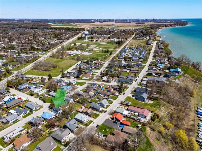 12 Pansy Ave, House other with 2 bedrooms, 1 bathrooms and 4 parking in Port Dover ON | Image 28