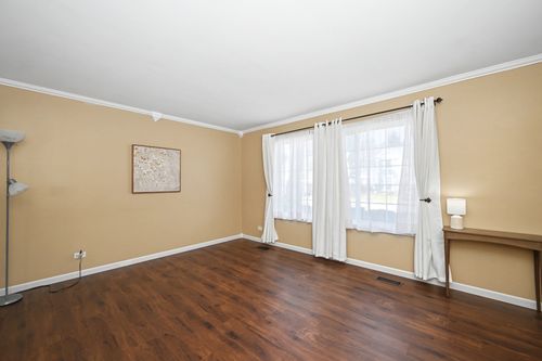 1080 Scarlet Oak Cir, Aurora, IL, 60506-1377 | Card Image