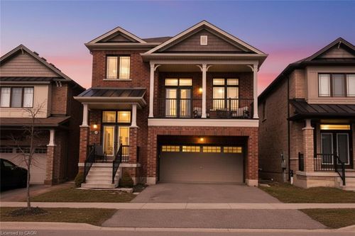 38 Scarletwood St, Stoney Creek, ON, L8J0K8 | Card Image