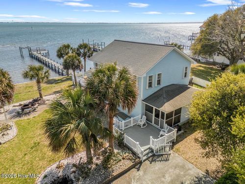 173 Salter Dr, Newport, NC, 28570-5037 | Card Image