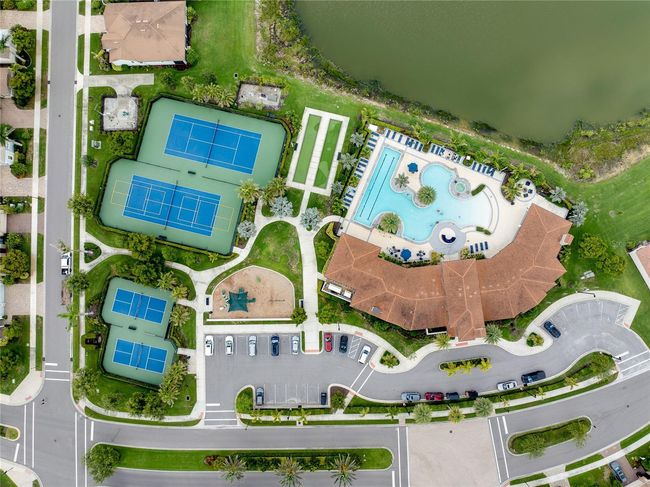 11560 Tapestry Ln, House other with 3 bedrooms, 3 bathrooms and null parking in Venice FL | Image 59