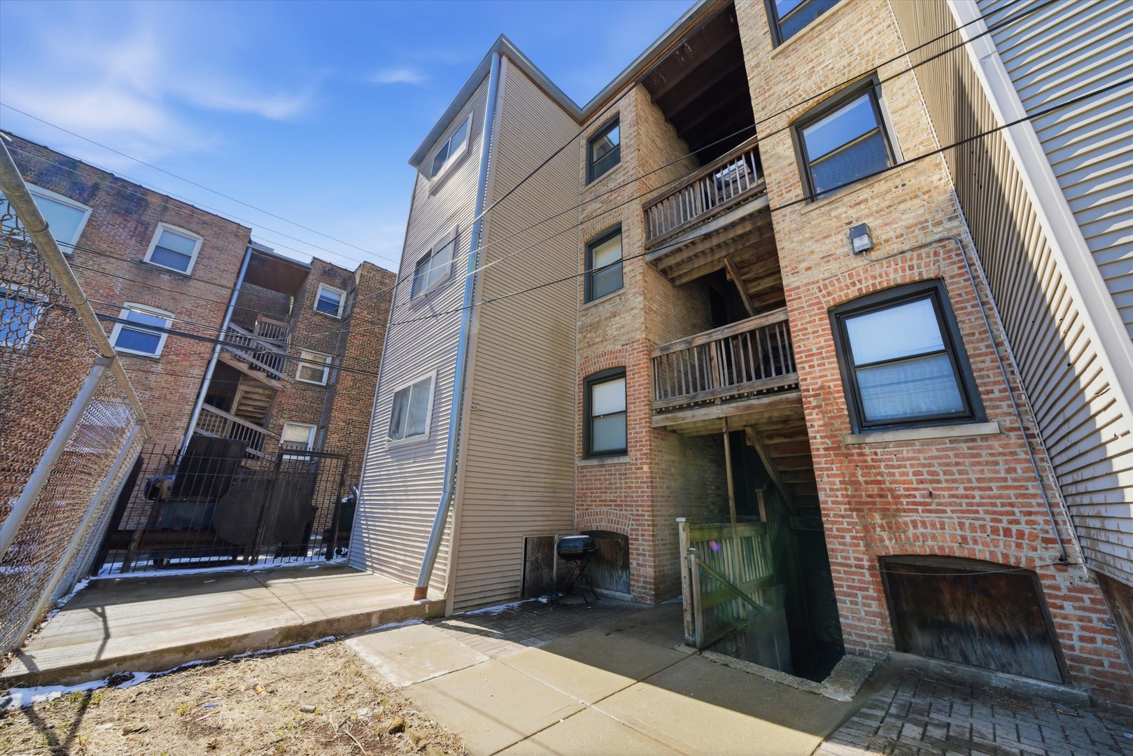 Commercial Sale in Chicago 5