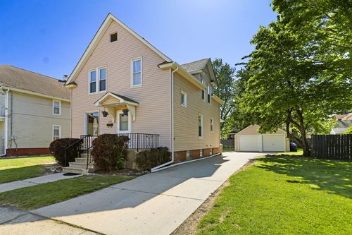 5112 18th Ave, Kenosha, WI, 53140-3220 | Card Image