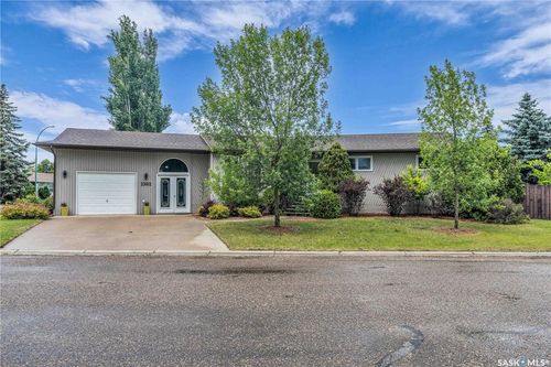 2302 Meadow Lark Lane, North Battleford, SK, S9A3V2 | Card Image