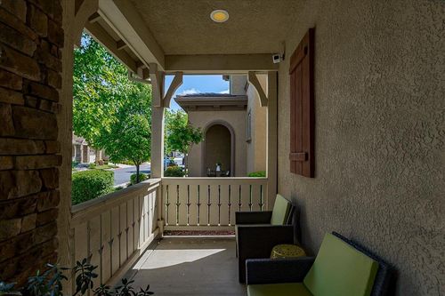 8400 Brooklyn Road, Sacramento, CA, 95829 | Card Image