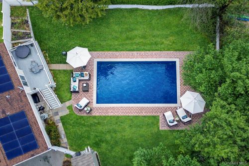 72 S Mary Francis St, Tappan, NY, 10983-1306 | Card Image