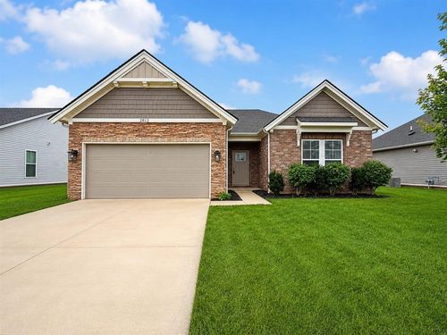 2812 Brahman Cir, Bowling Green, KY, 42104-7672 | Card Image
