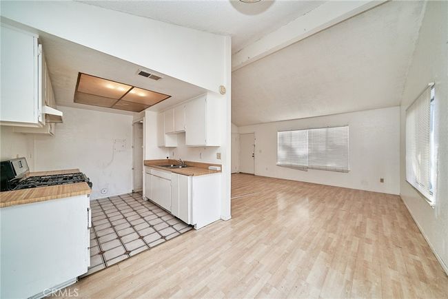 16806 Judy Way, Townhouse with 2 bedrooms, 1 bathrooms and 2 parking in Cerritos CA | Image 13
