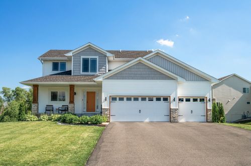 2142 Dogwood St, Lino Lakes, MN, 55038-2600 | Card Image