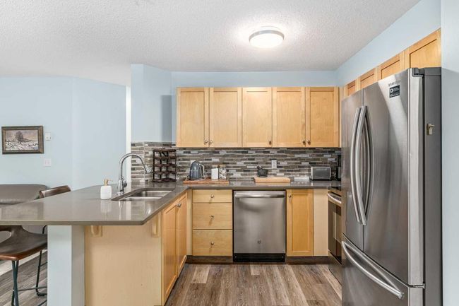 1110 - 2518 Fish Creek Boulevard Sw, Condo with 2 bedrooms, 1 bathrooms and 2 parking in Calgary AB | Image 8