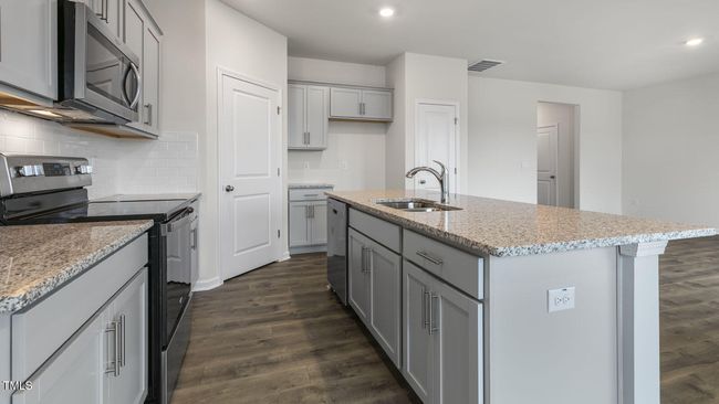 Kitchen | Image 4