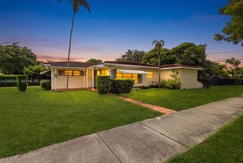 1200 Ne 131st Street, North Miami, FL, 33161 | Card Image