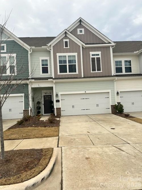8134 Houser St, Cornelius, NC, 28031-0527 | Card Image