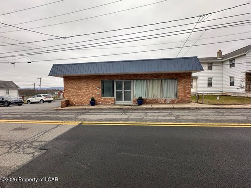 65 Bryden St, Pittston, PA, 18640-3450 | Card Image