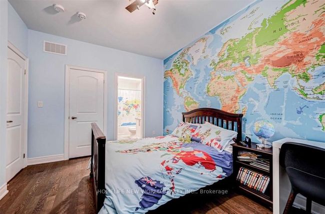 7 Via Romano Blvd, House attached with 5 bedrooms, 5 bathrooms and 4 parking in Vaughan ON | Image 7