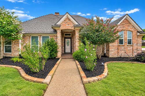 504 Quail Cove Ct, Hurst, TX, 76054-2424 | Card Image