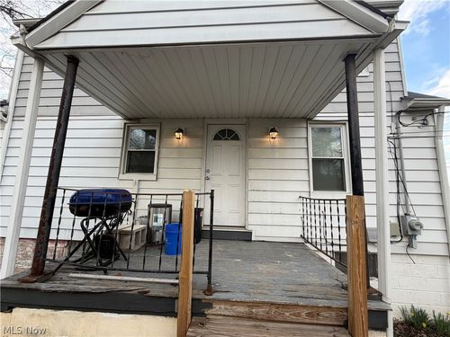 7222 Wright Ave, Bedford, OH, 44146-5454 | Card Image