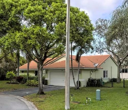 9285 Nw 44th Ct, Coral Springs, FL, 33065-1773 | Card Image