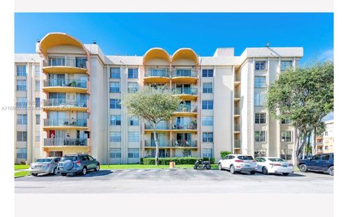 203-9350 Fontainebleau Blvd, Miami, FL, 33172 | Card Image