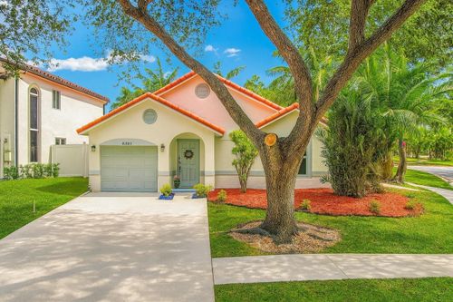 9801 Nw 5th Ct, Plantation, FL, 33324-7039 | Card Image