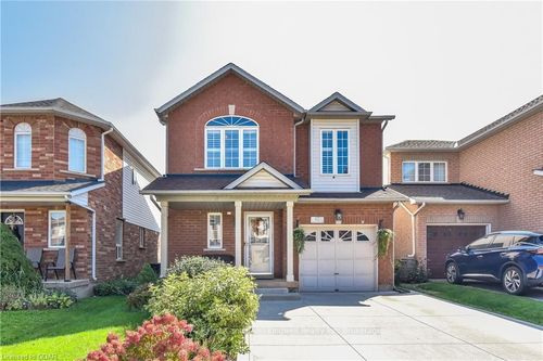 67 Wheeler Dr, Cambridge, ON, N1P1G4 | Card Image
