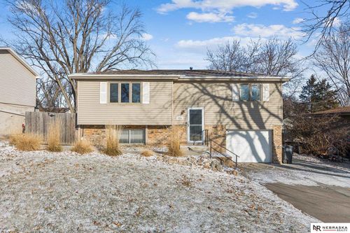 9816 Meredith Ave, Omaha, NE, 68134-3048 | Card Image