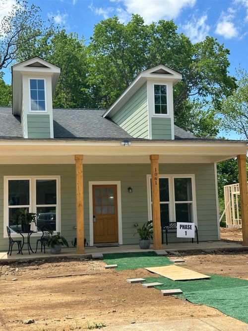 1061 Shaw Pl, Memphis, TN, 38126-6307 | Card Image