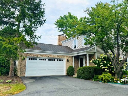 5701 Foxgate Ln, Hinsdale, IL, 60521-4978 | Card Image