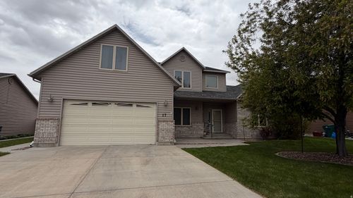 17-800 Escalante Dr, Vernal, UT, 84078-4324 | Card Image