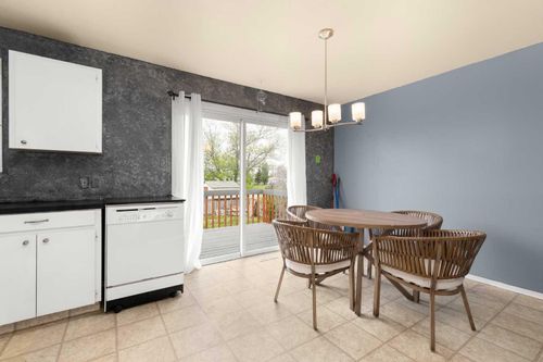 453 6 St Se, Ralston, AB, T0J2N0 | Card Image