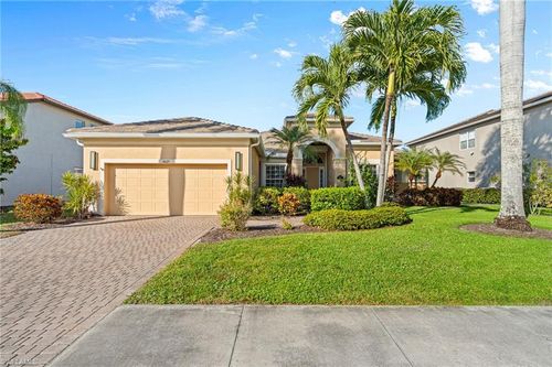 8429 Laurel Lakes Blvd, NAPLES, FL, 34119-6790 | Card Image