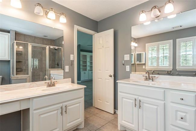 primary bath upstairs off the kitchen | Image 36