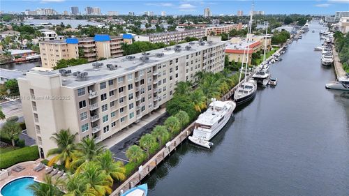 apt-305-1600 Se 15th St, Fort Lauderdale, FL, 33316-2720 | Card Image