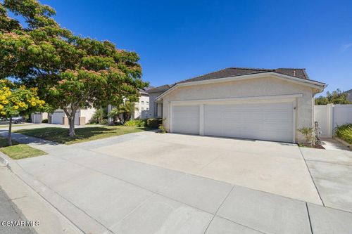 7744 Hayward St, Ventura, CA, 93004-3821 | Card Image