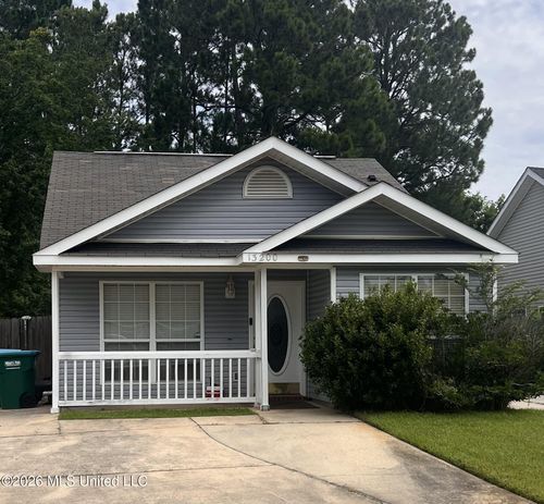 13200 Warren Dr, Gulfport, MS, 39503-4528 | Card Image