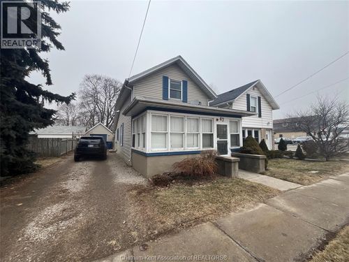 47 Chatham St N, Blenheim, ON, N0P1A0 | Card Image