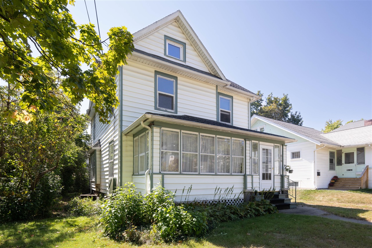 Clinton Ave, Kalamazoo, MI 49001
