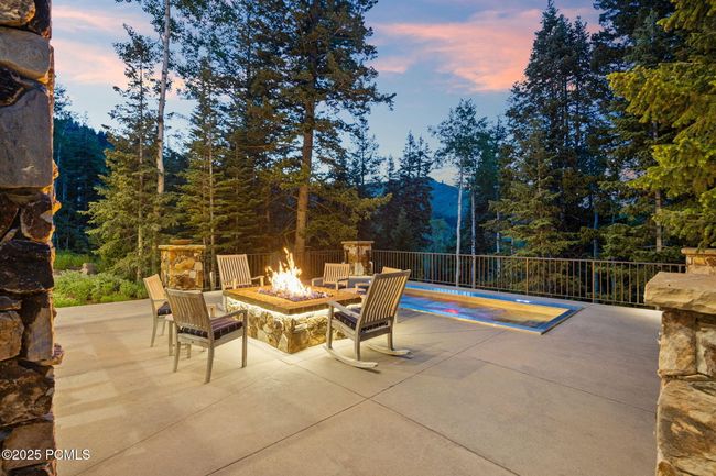 22 White Pine Canyon Rd, Home with 5 bedrooms, 8 bathrooms and null parking in Park City UT | Image 27