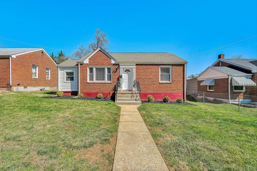 2705 Forest Hill Ave Nw, Roanoke, VA, 24012-4209 | Card Image