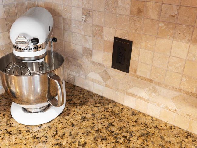 Beautiful tile back splash | Image 19