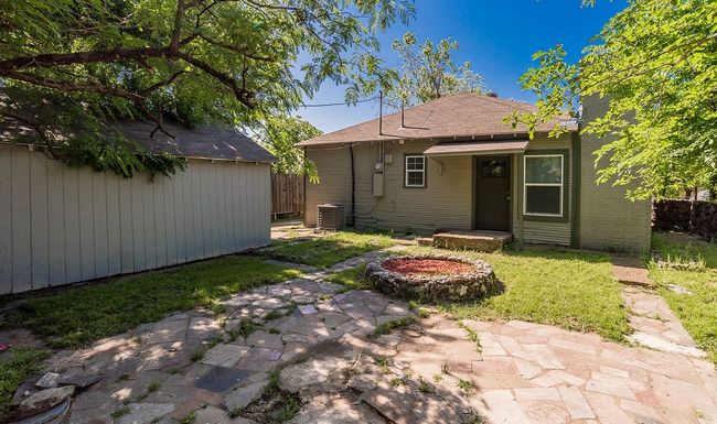 3011 Spurlock St, House other with 3 bedrooms, 2 bathrooms and null parking in Dallas TX | Image 25