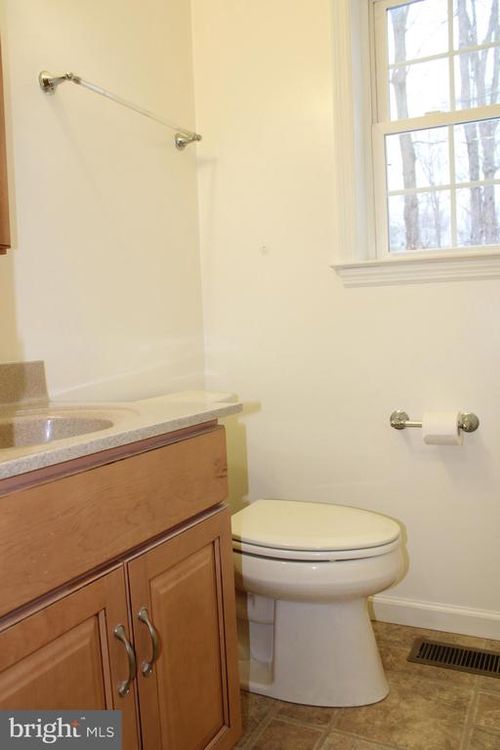 30271 Stonewall Dr, LOCUST GROVE, VA, 22508-9619 | Card Image