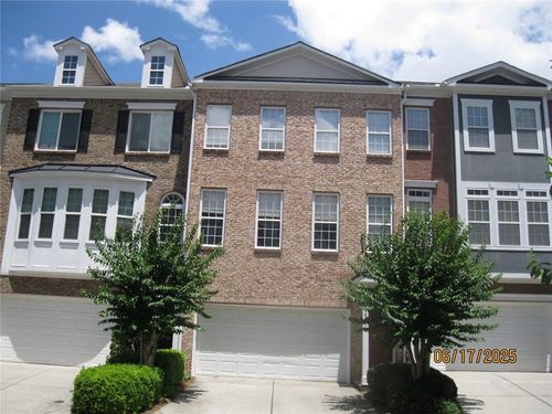 2975 Wintercrest Trce, Dunwoody, GA, 30360-2423 | Card Image