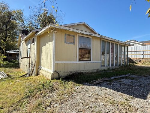 3203 Nw 33rd St, Fort Worth, TX, 76106-3423 | Card Image