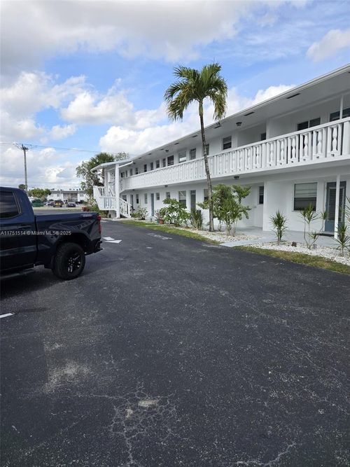 apt-205-6560 Winfield Blvd, Margate, FL, 33063-7146 | Card Image