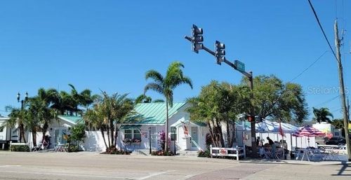 3351 Bahia Vista St, SARASOTA, FL, 34239-7338 | Card Image