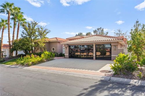 8649 Robinson Ridge Dr, Las Vegas, NV, 89117-5807 | Card Image